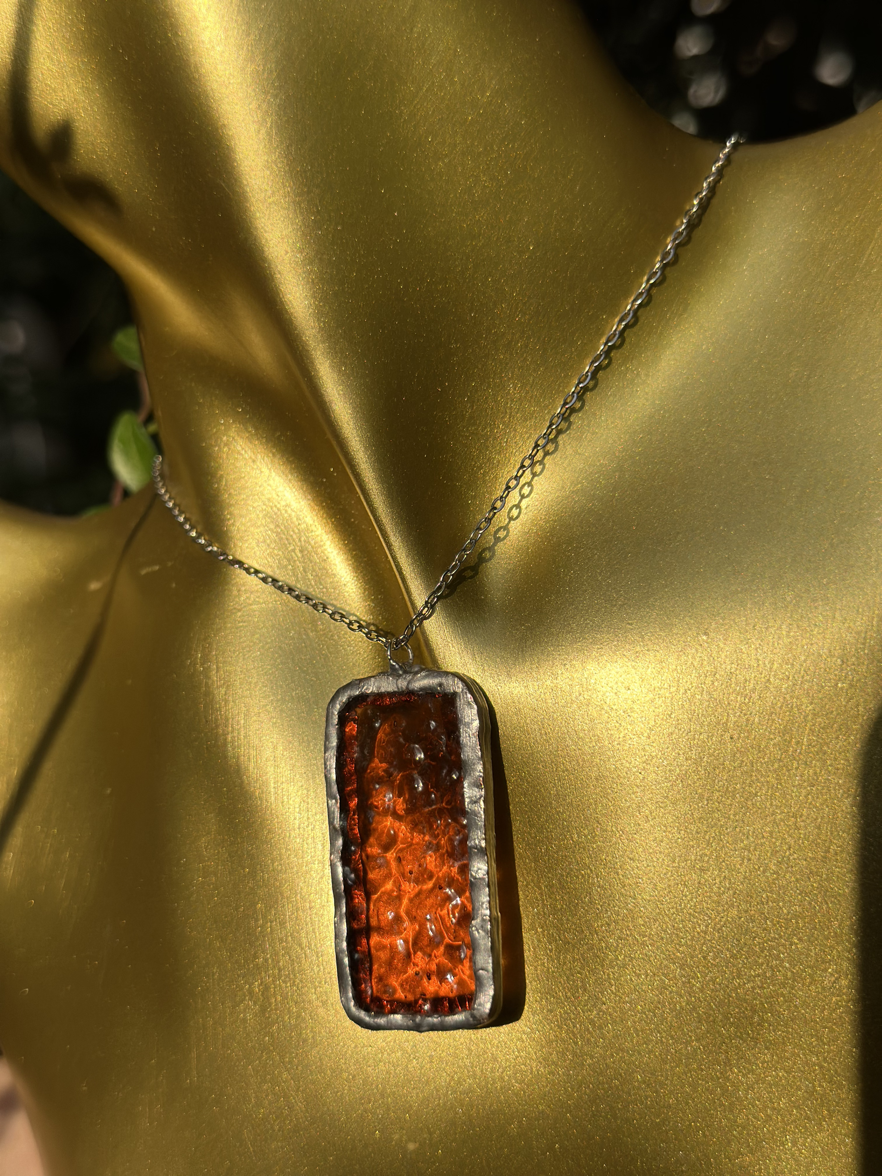 قلادة كهرمانة